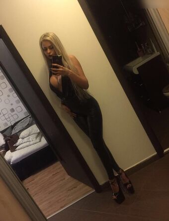 Melanie Lexxx Photo Fuites Nudes OnlyFans 40