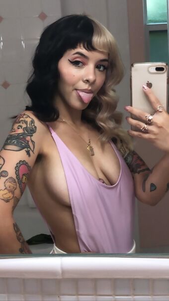 Melanie Martinez Photo Fuites Nudes OnlyFans 4