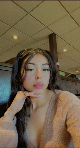 Meli Hernandez Photo Fuites Nudes OnlyFans 6