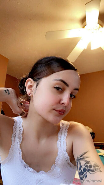 meswl Photo Fuites Nudes OnlyFans 8