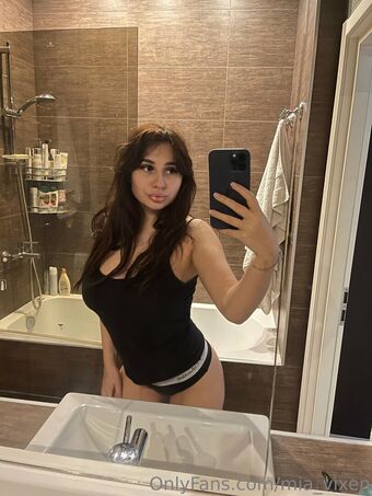mia_vixen