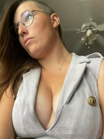 midnightglory Photo Fuites Nudes OnlyFans 12