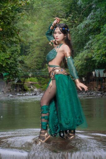 Miholy Photo Fuites Nudes OnlyFans 10