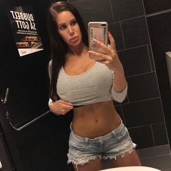 miini Photo Fuites Nudes OnlyFans 17