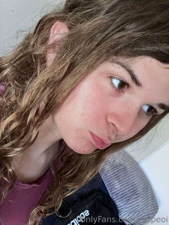 MIKA Photo Fuites Nudes OnlyFans 15