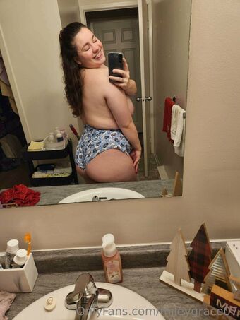mileygrace07 Photo Fuites Nudes OnlyFans 7