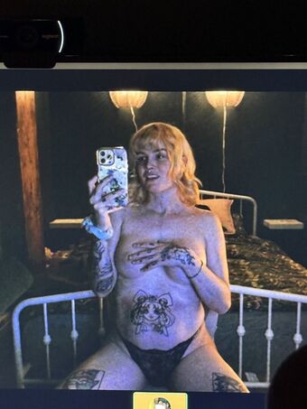 milfmoder Photo Fuites Nudes OnlyFans 21
