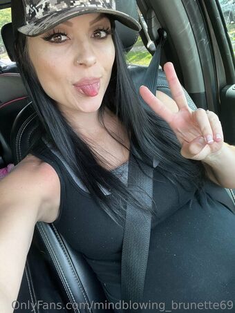 mindblowing_brunette69