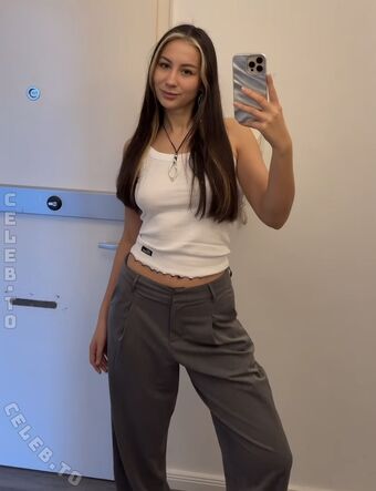 Minimoli Photo Fuites Nudes OnlyFans 21