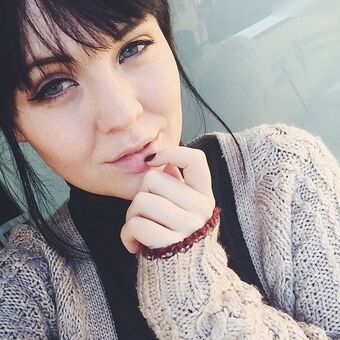 MissGLaDOS / dieamelie_