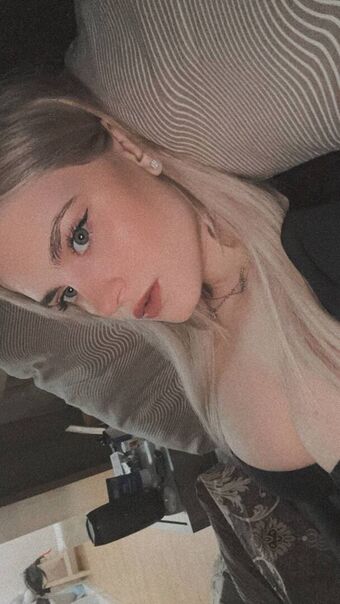 Modestal Photo Fuites Nudes OnlyFans 9