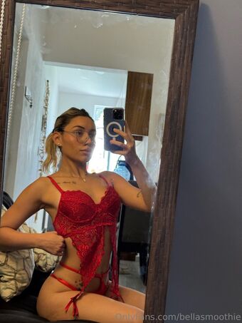 monikasmoothie Photo Fuites Nudes OnlyFans 2
