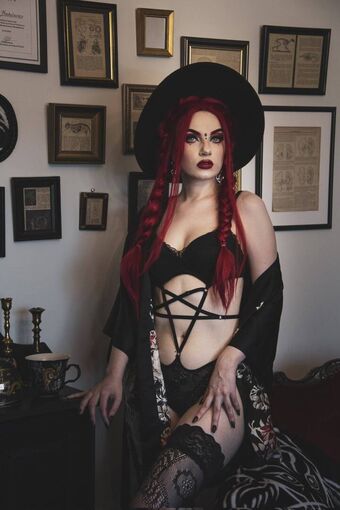 Monsa Isa Photo Fuites Nudes OnlyFans 3