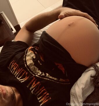 mpreg88 Photo Fuites Nudes OnlyFans 3