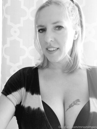 mrssmithpics Photo Fuites Nudes OnlyFans 2