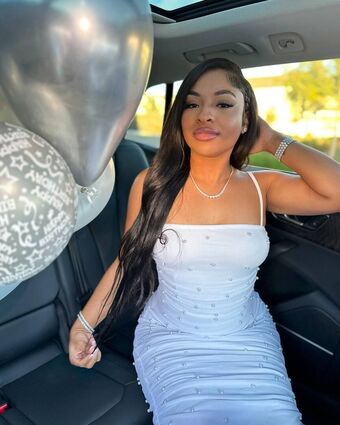 MyReshious Photo Fuites Nudes OnlyFans 15