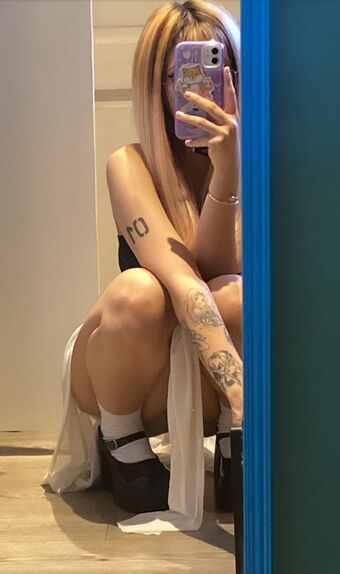 naaii Photo Fuites Nudes OnlyFans 4