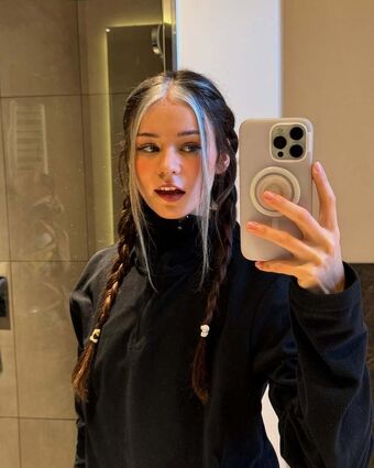 Nadine Breaty Photo Fuites Nudes OnlyFans 119