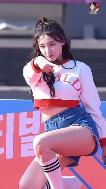 Nancy Momoland