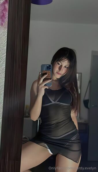 nerdy.evelyn Photo Fuites Nudes OnlyFans 19
