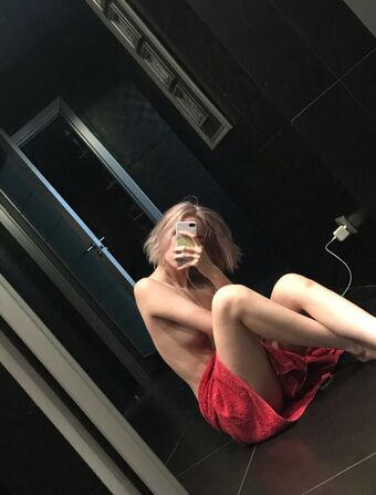 Newfaceinhell Photo Fuites Nudes OnlyFans 2