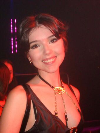 Newinsight Photo Fuites Nudes OnlyFans 24