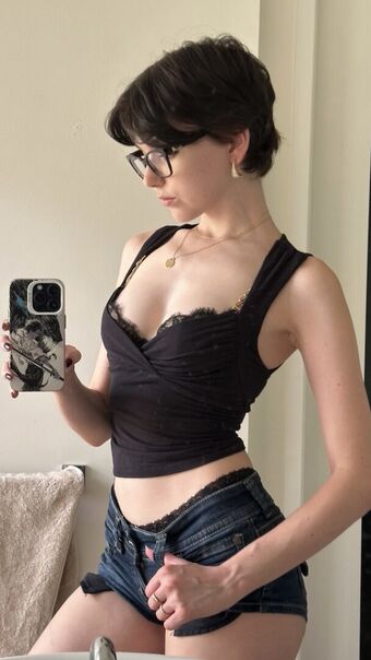 Newinsight Photo Fuites Nudes OnlyFans 26