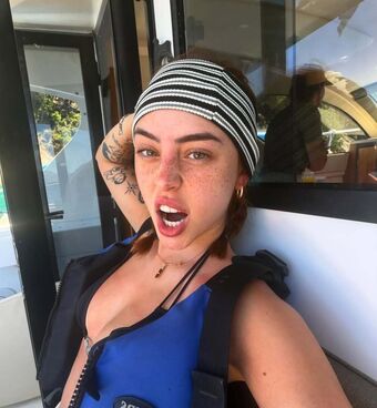 Nicki Nicole Photo Fuites Nudes OnlyFans 129