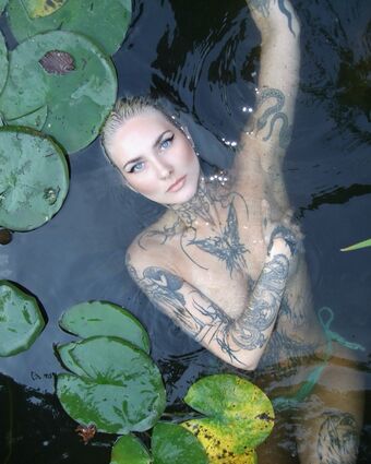 Nikolina Photo Fuites Nudes OnlyFans 9