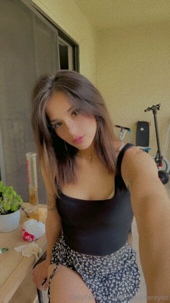officialsofiereyez Photo Fuites Nudes OnlyFans 6