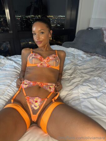 Olivia Amara Photo Fuites Nudes OnlyFans 17