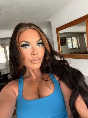 Olivia Paige Cooke Photo Fuites Nudes OnlyFans 27