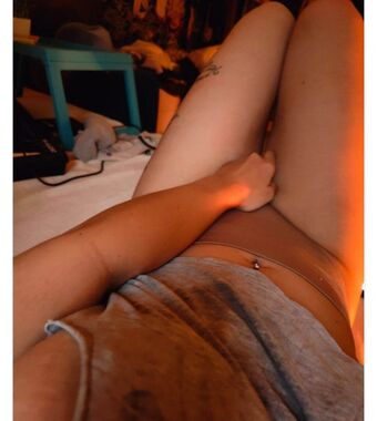 Olly Esse Photo Fuites Nudes OnlyFans 20