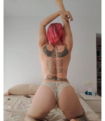 Olly Esse Photo Fuites Nudes OnlyFans 22