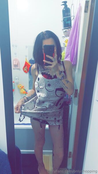 onlyshopping Photo Fuites Nudes OnlyFans 9
