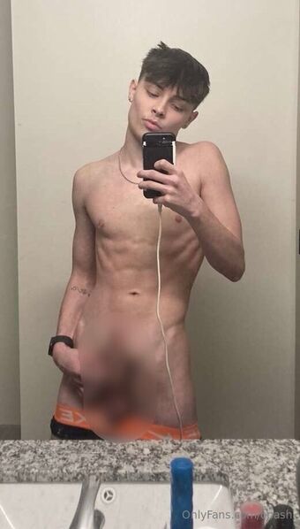 opash Photo Fuites Nudes OnlyFans 23