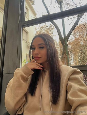 paula_flores