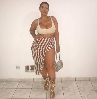 Peaches Photo Fuites Nudes OnlyFans 10