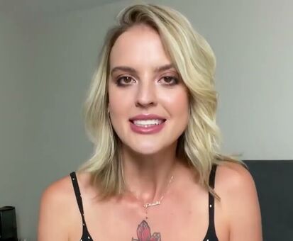 Phoebe Yvette Photo Fuites Nudes OnlyFans 1