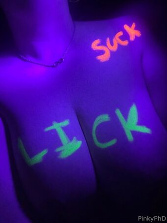 pinkyphd Photo Fuites Nudes OnlyFans 20