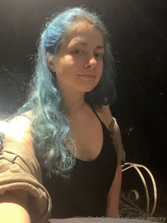 poly-amory Photo Fuites Nudes OnlyFans 26