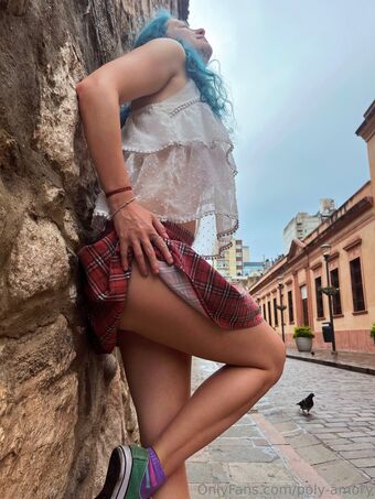 poly-amory Photo Fuites Nudes OnlyFans 28