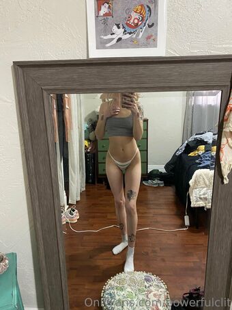 powerfulclit Photo Fuites Nudes OnlyFans 20
