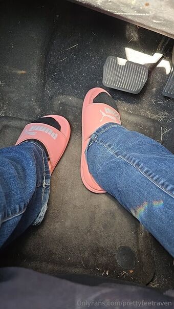 prettyfeetraven