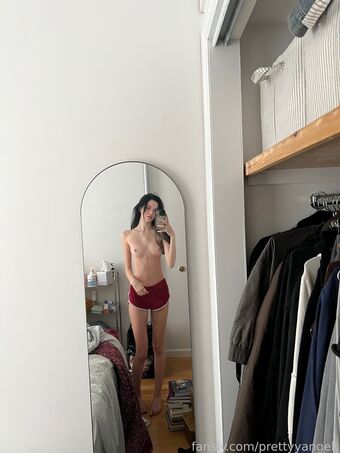 prettyyangell Photo Fuites Nudes OnlyFans 32
