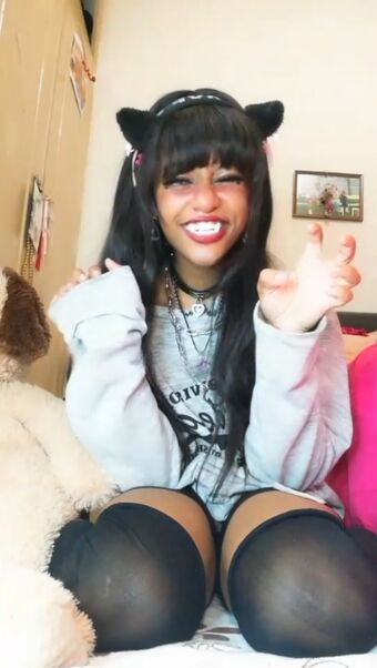 Princess Sachiko (@sachi_hime96) / Princess Sayaka (@sachikos_evil_twin)