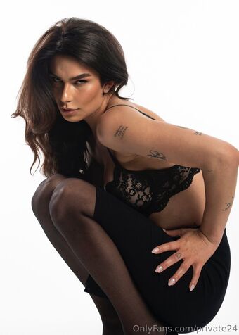 private24 Photo Fuites Nudes OnlyFans 10
