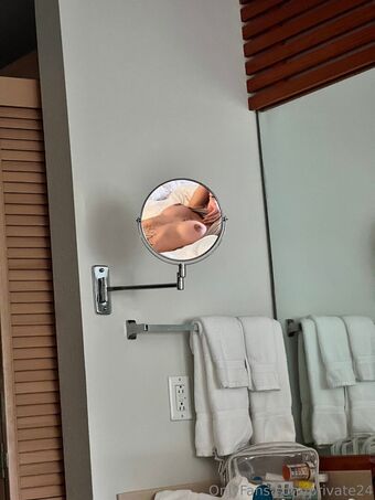 private24 Photo Fuites Nudes OnlyFans 14