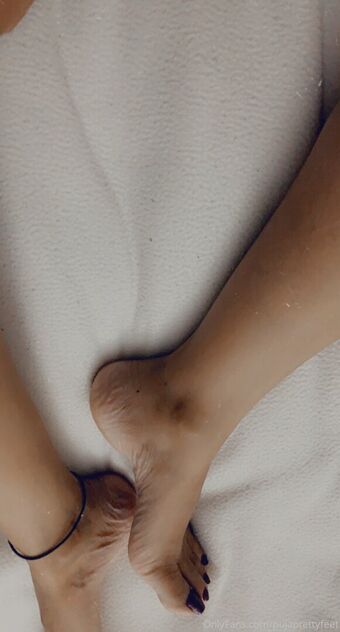 pujaprettyfeet