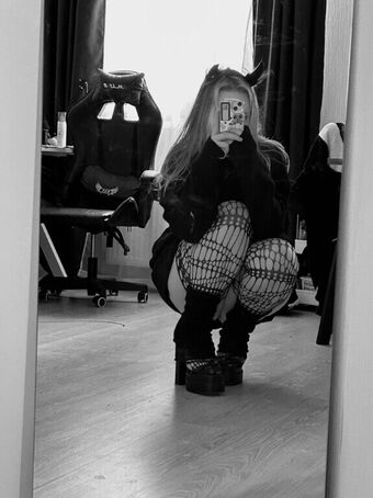 R1nari Photo Fuites Nudes OnlyFans 189